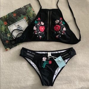 CUPSHE BIKINI SIZE M